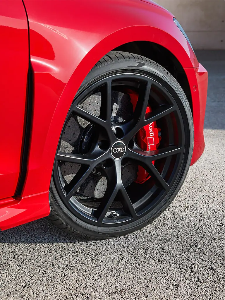 Etrier de freins rouges sur Audi RS3